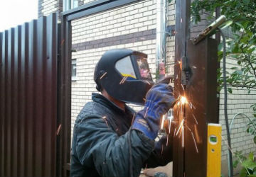 Сварка перегородок и заборов в Красном Сулине в октябре