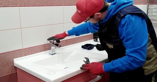 Установка раковины в Красном Сулине в октябре