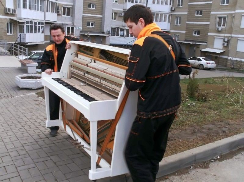 Перевозка пианино и рояля в Красном Сулине — цена от 816 руб., грузчики, упаковка — Мастер24